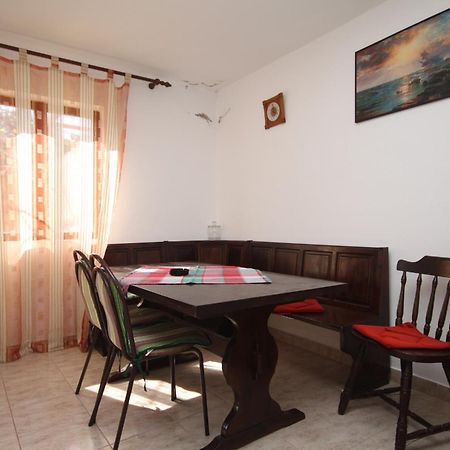 Vrbanj Apartments By The Sea Basina, Hvar - 8749 חדר תמונה